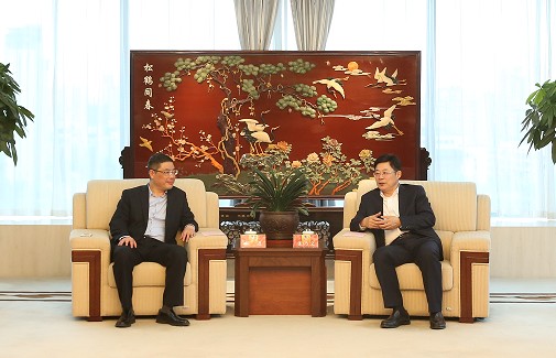 20220512192849_kmh8ng9oqu 张书记会见中国电信黄石分公司掌管人_眸目压缩.jpg