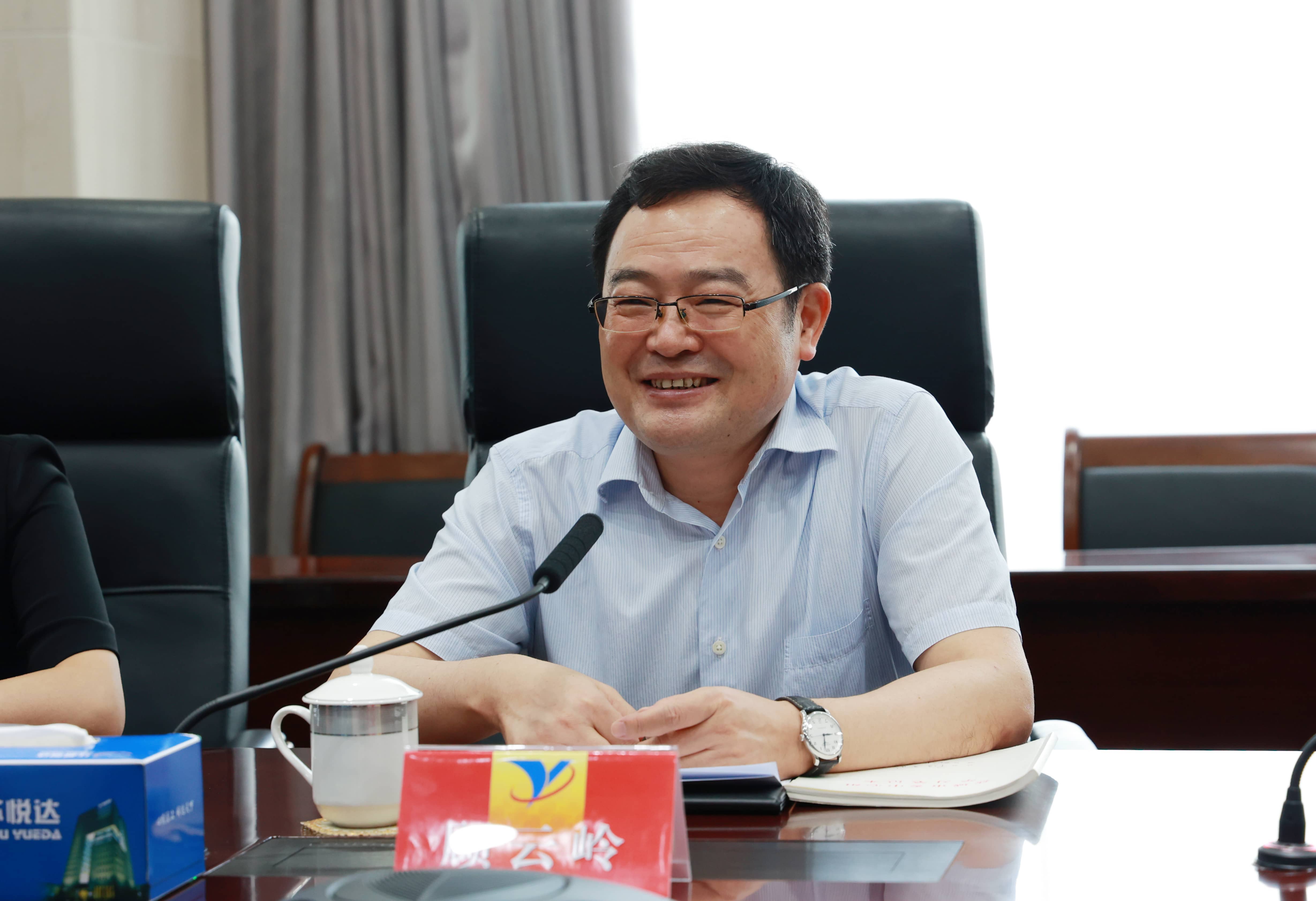 市人大常委会副主任顾云岭率队调研集团国有资产治理情况3-tuya.jpg