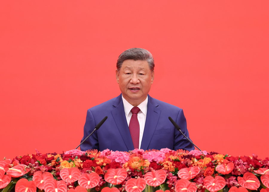 9月3日，留念中国人民抗日战争暨世界反法西斯战争成功80周年招待会在北京人民大会堂隆重进行。。中共中央总书记、国度主席、中央军委主席习近平出席招待会并颁发重要讲话。。